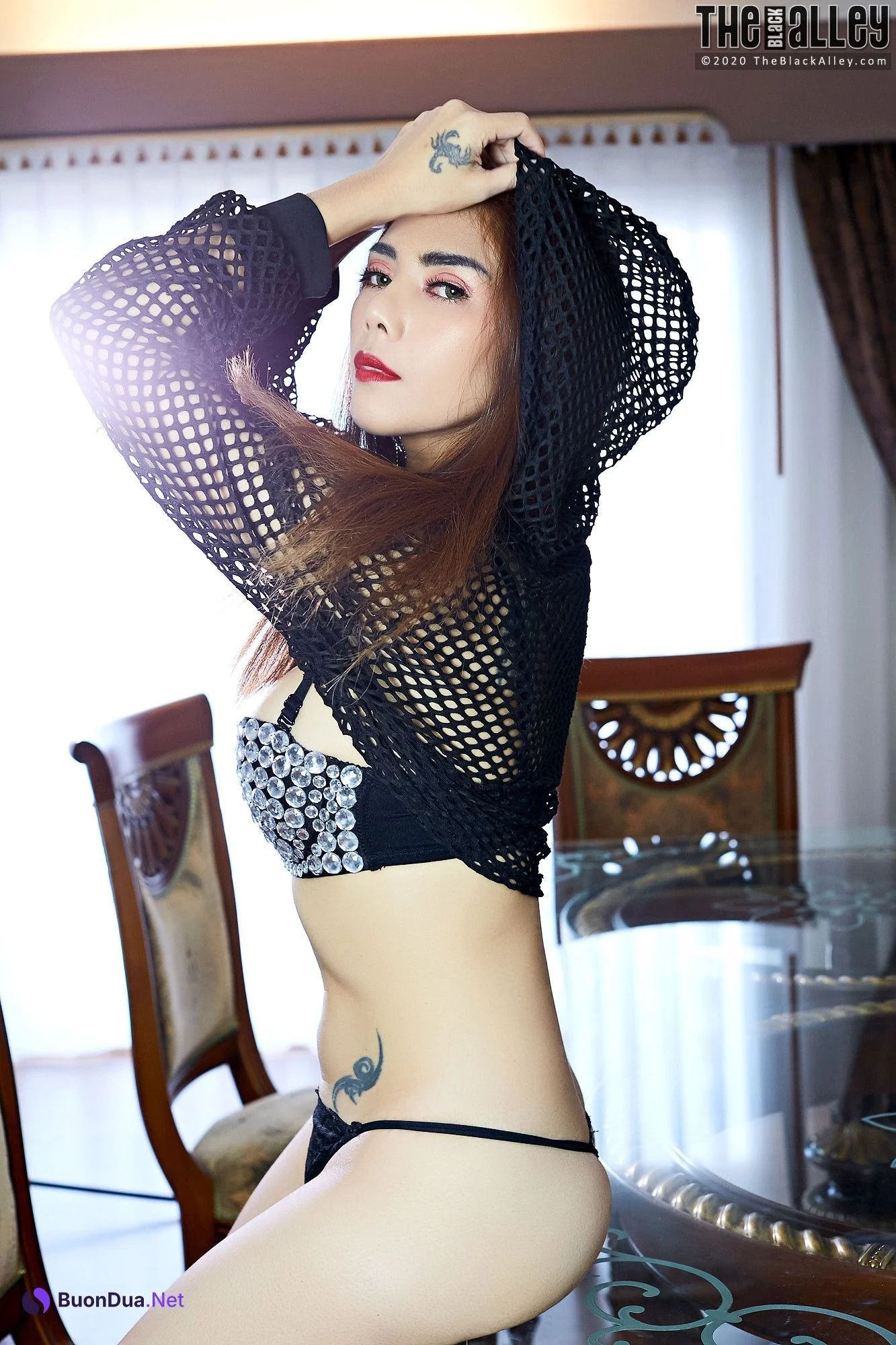 Carolina Fong The Black Alley Photobook Set.38 - Photo 11