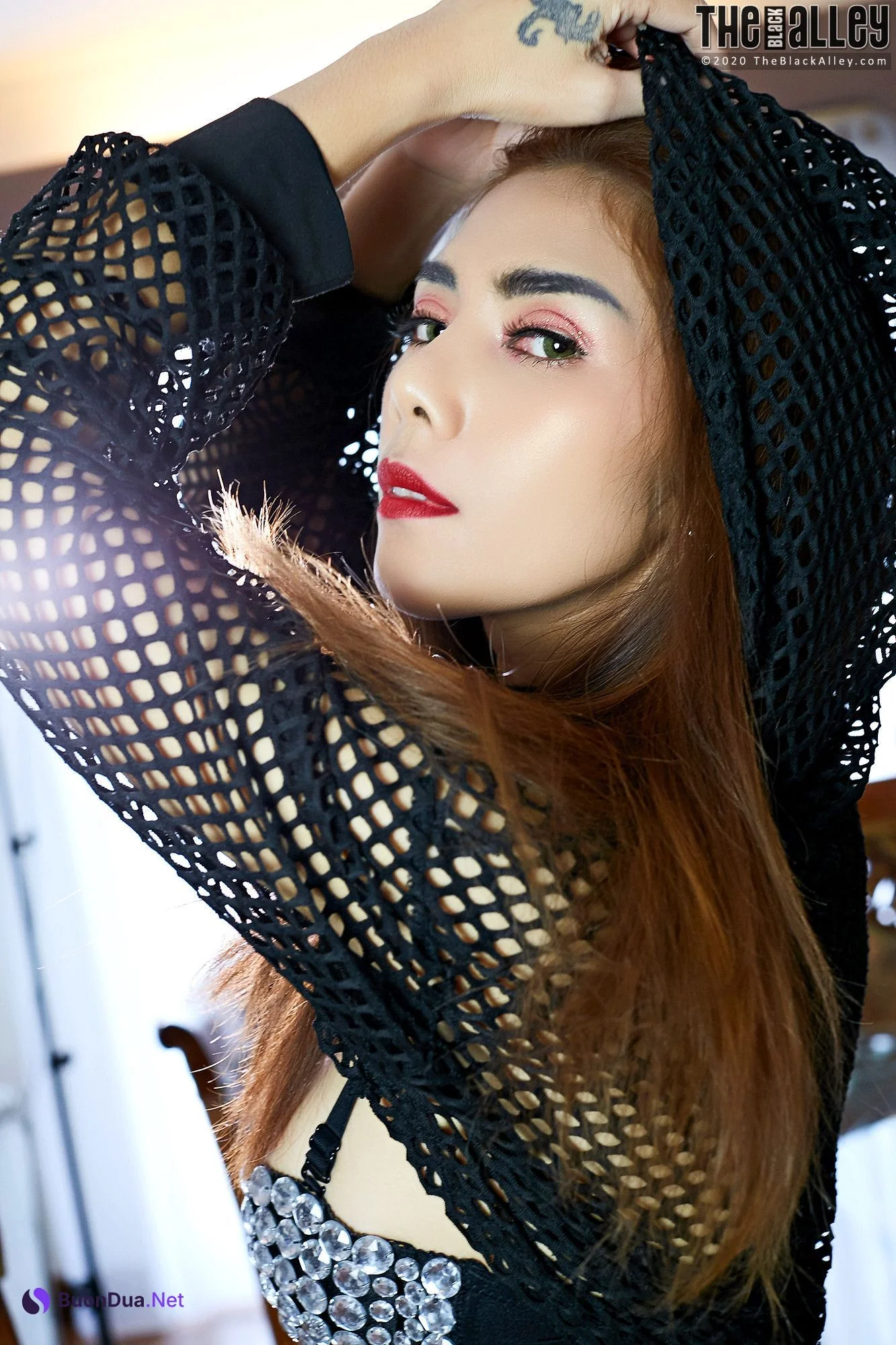 Carolina Fong The Black Alley Photobook Set.38 - Photo 12
