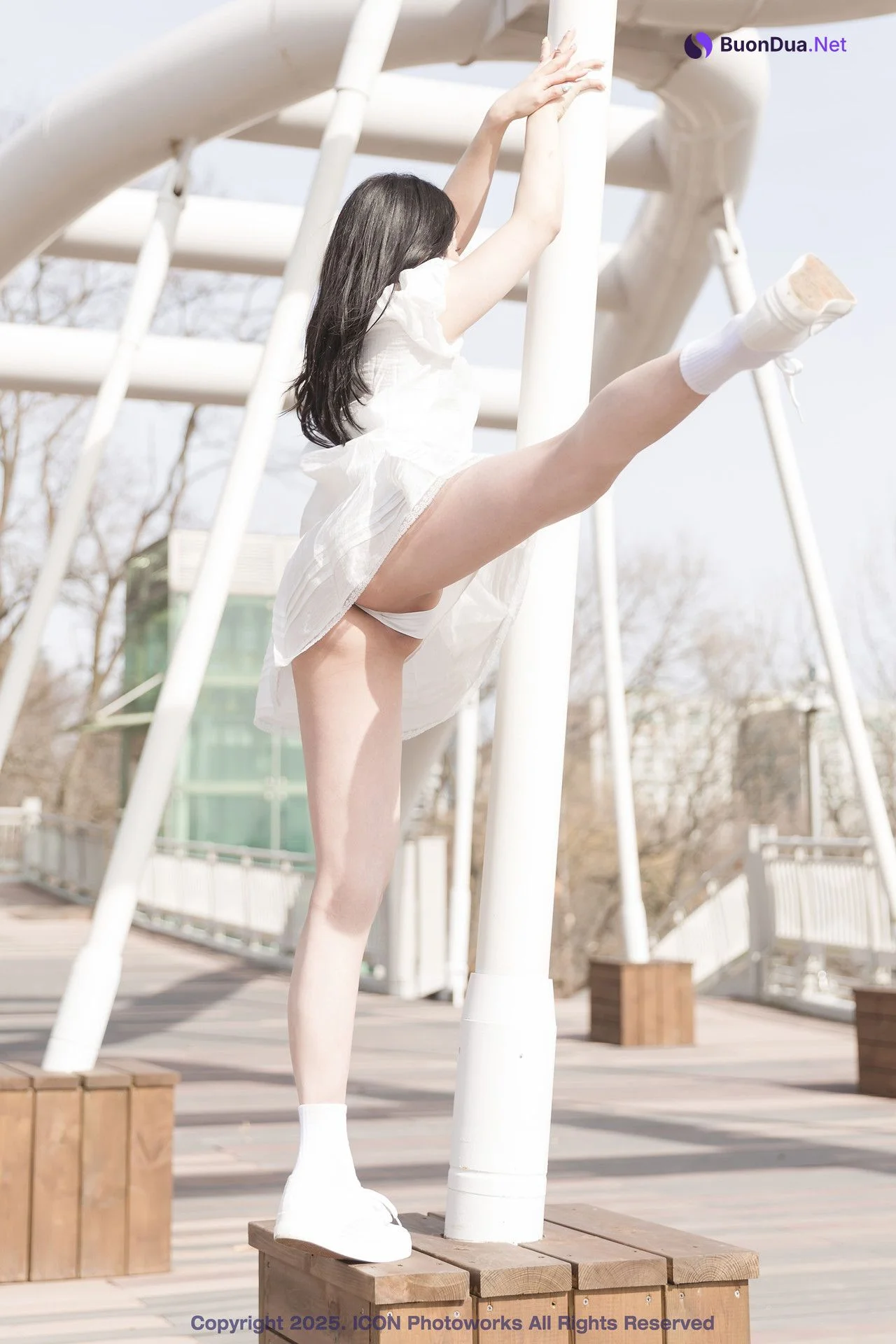 CHAEI 채이, ICON Photobook “Exhibitionism and Desire” Set.01 - Photo 10