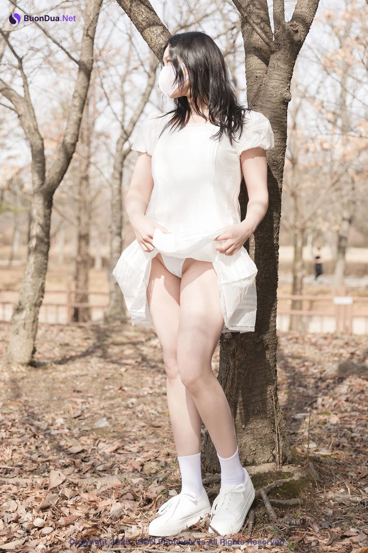 CHAEI 채이, ICON Photobook “Exhibitionism and Desire” Set.01 - Photo 3