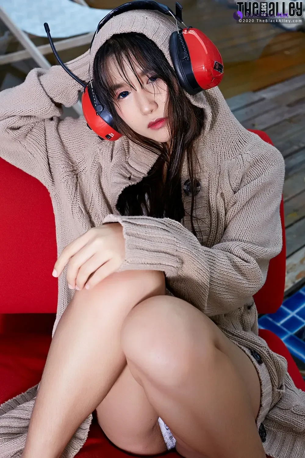 Chia Ling – The Black Alley Photobook Set.27 - รูปภาพ 5