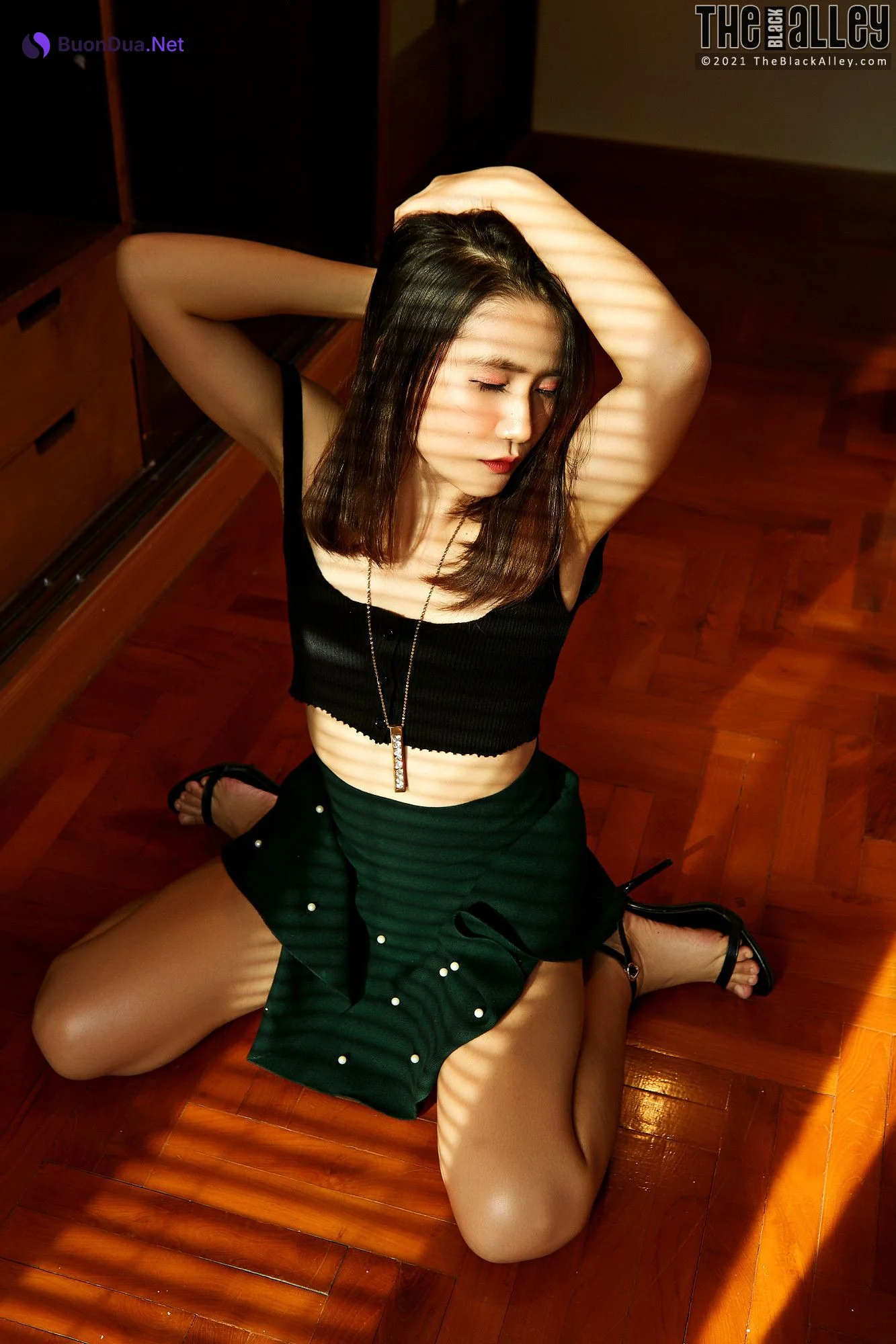 Chia Ling The Black Alley Photobook Set.41 - Photo 4