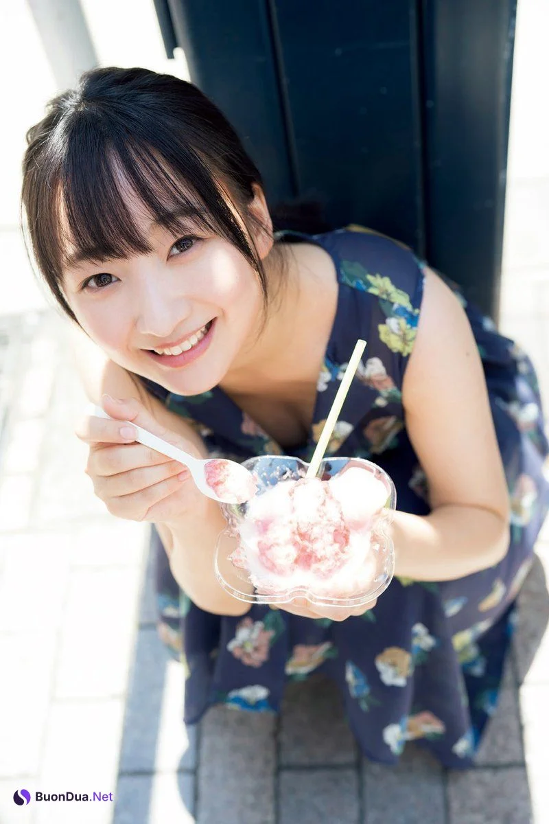 Chie Maeda 前田千恵, Young Magazine 2019 No.42 (ヤングマガジン 2019年42号) - Photo 3