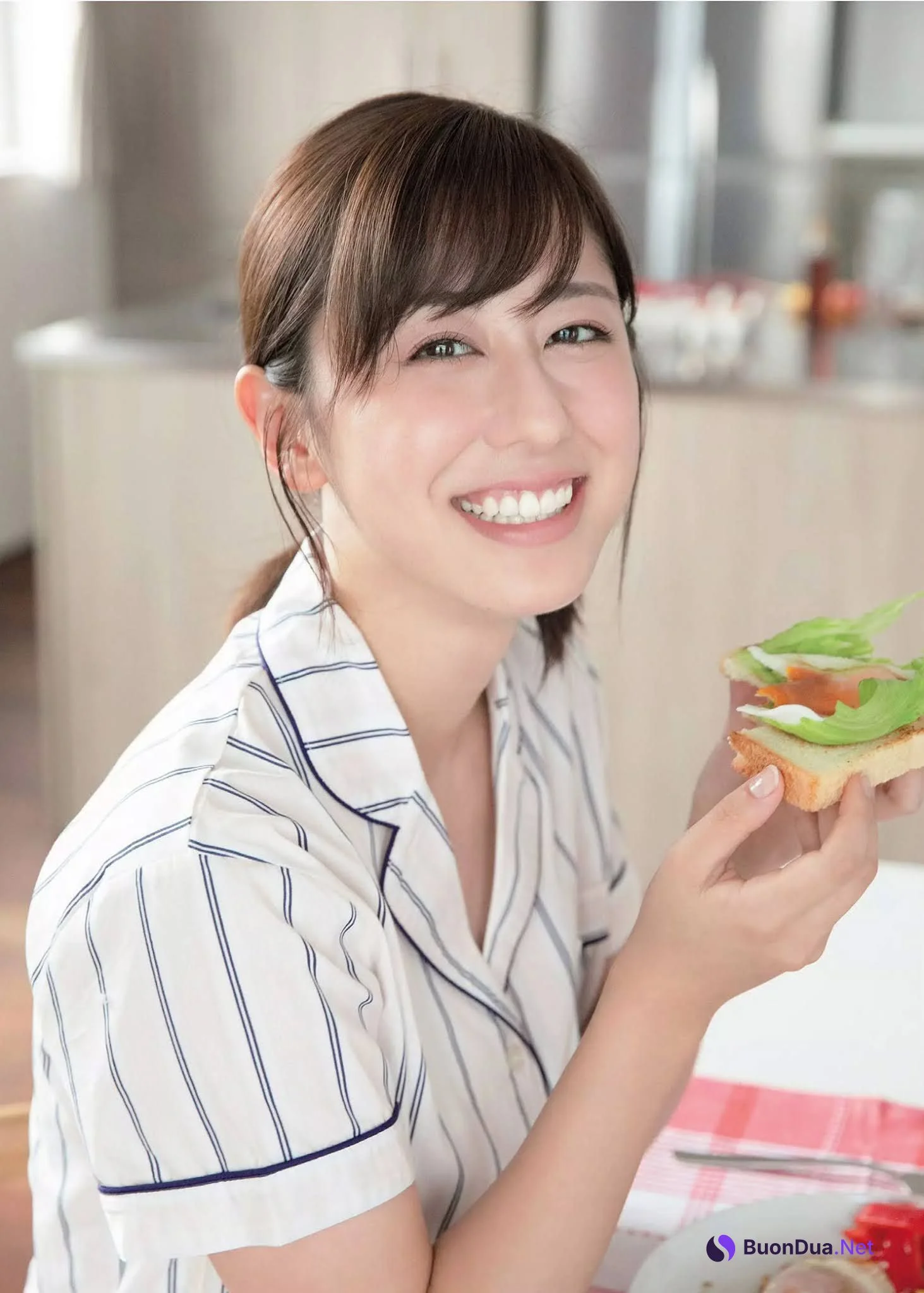 Chiharu Saito 斎藤ちはる, FLASH 2020.11.10 (フラッシュ 2020年11月10日号) - Photo 2