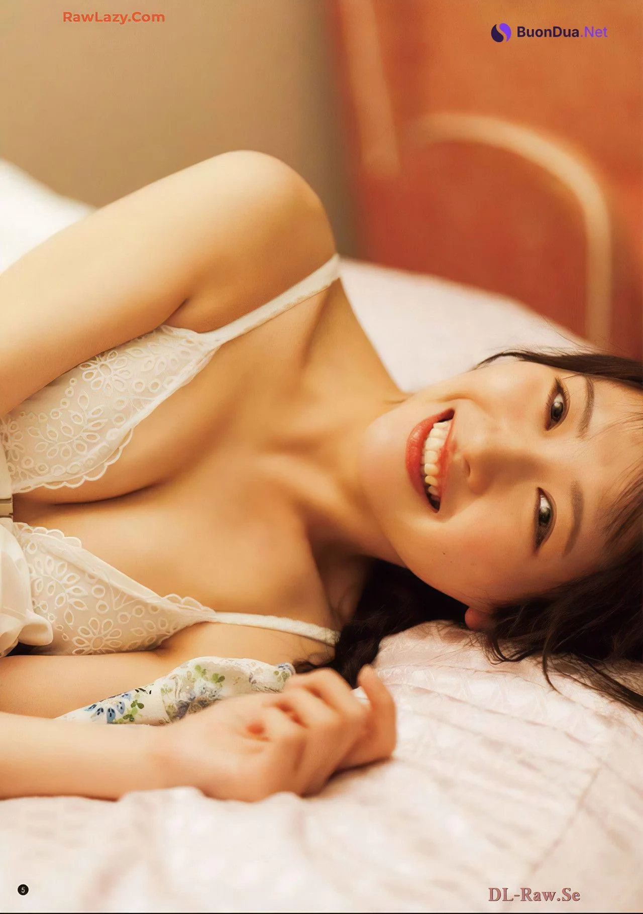Chiho Ishida 石田千穂, Young Champion 2024 No.22 (ヤングチャンピオン 2024年22号) - รูปภาพ 4