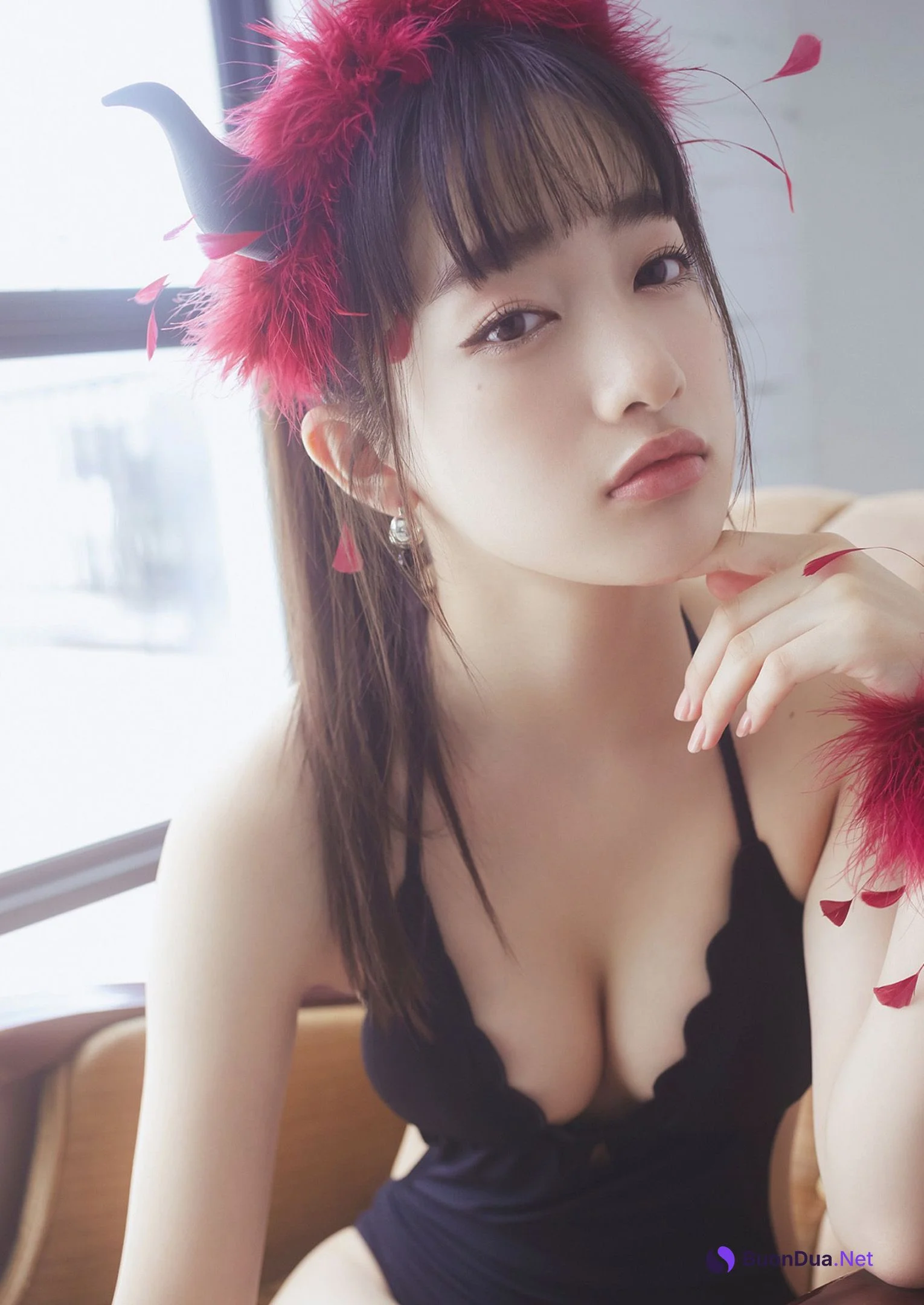 Cocona Sakuragi 桜木心菜, Young Jump 2022 No.43 (ヤングジャンプ 2022年43号) - Photo 5