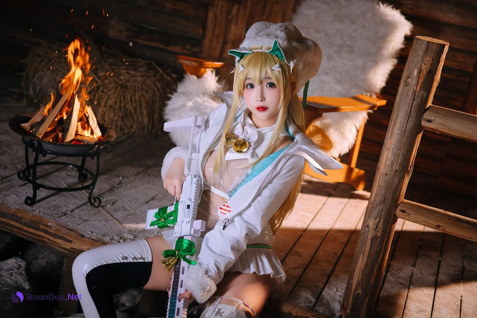 Coser@日奈娇 – 露菲圣诞 - 写真 13