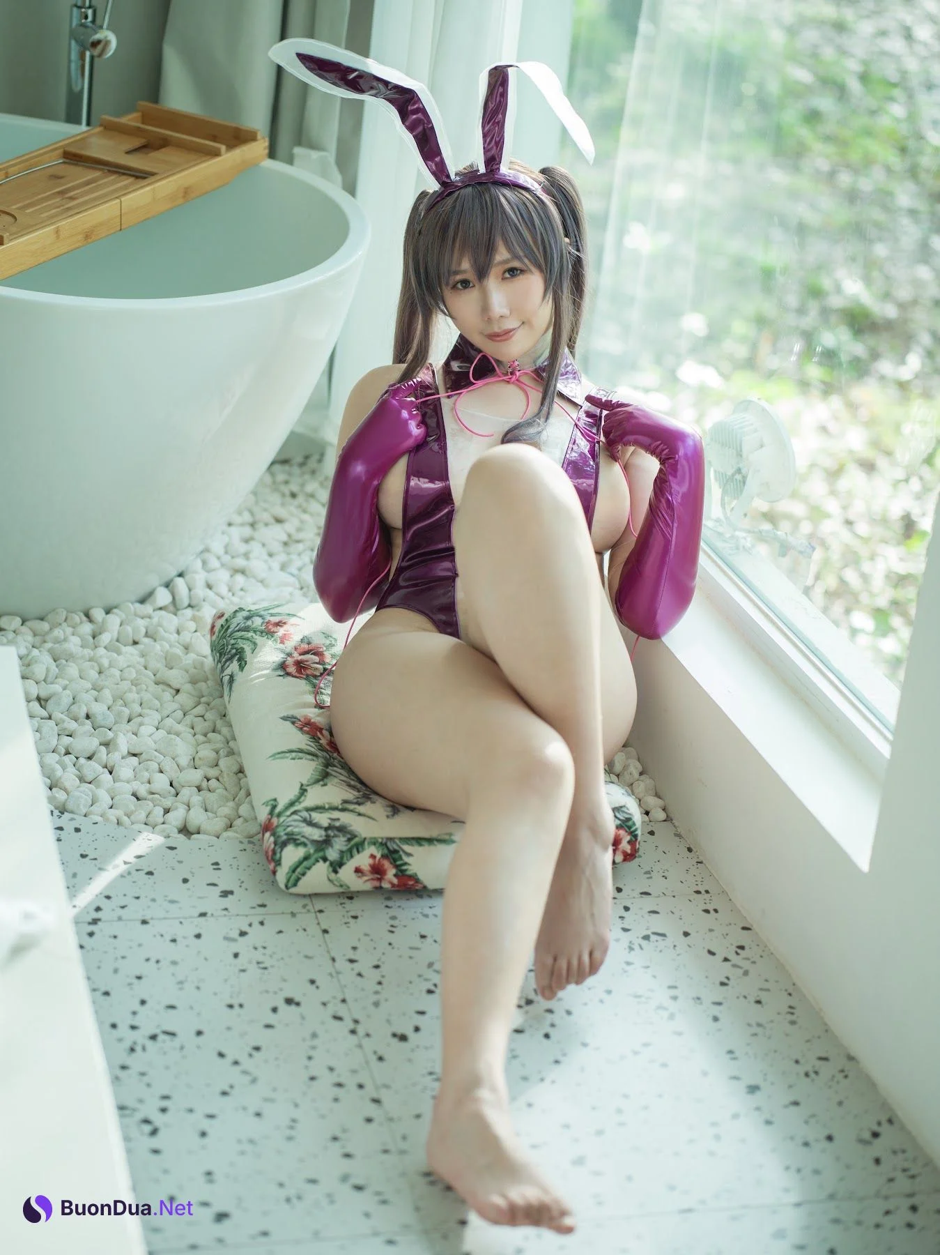 Coser@麻花麻花酱 – 紫色透明泳装 - 写真 3