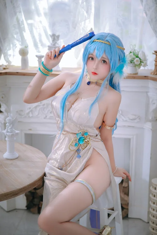 Coser@日奈娇 – 海伦礼服