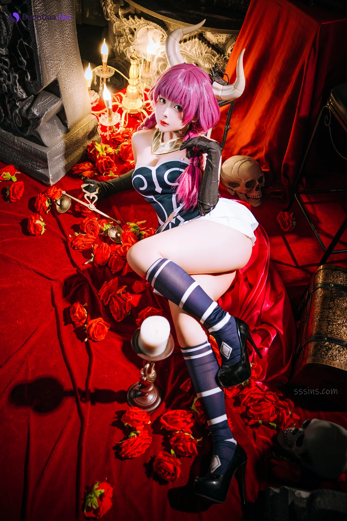 Coser@日奈娇 – 断头台阿乌拉 - 照片 52