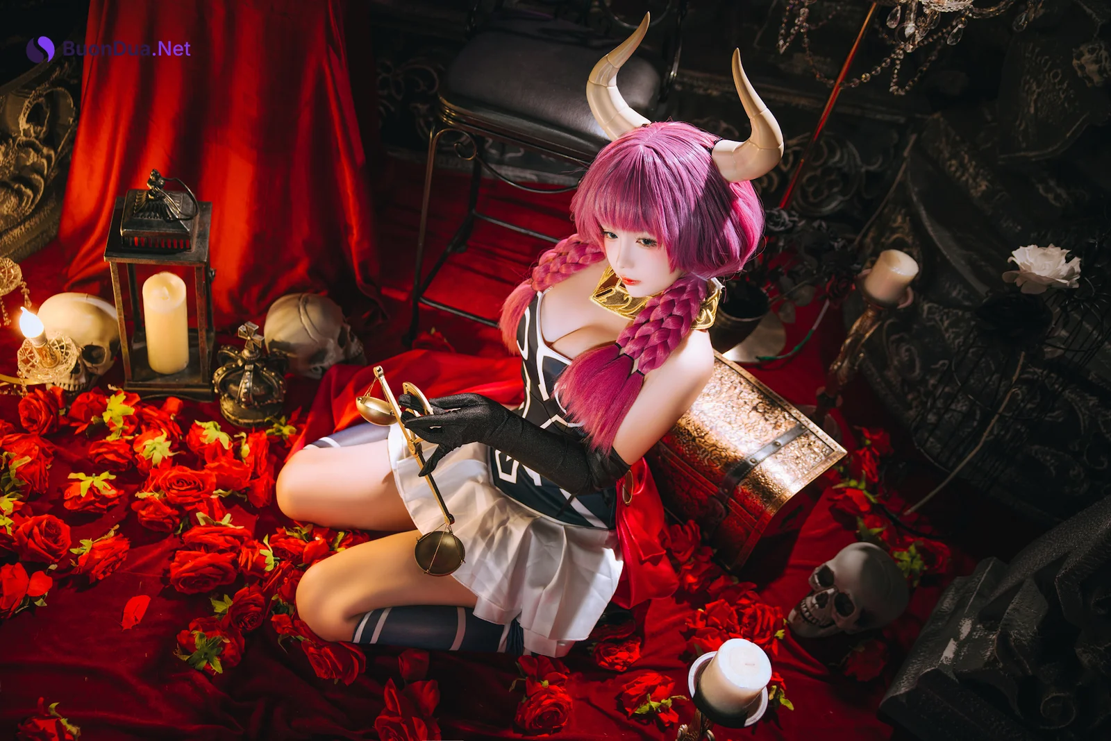 Coser@日奈娇 – 断头台阿乌拉 - 照片 54