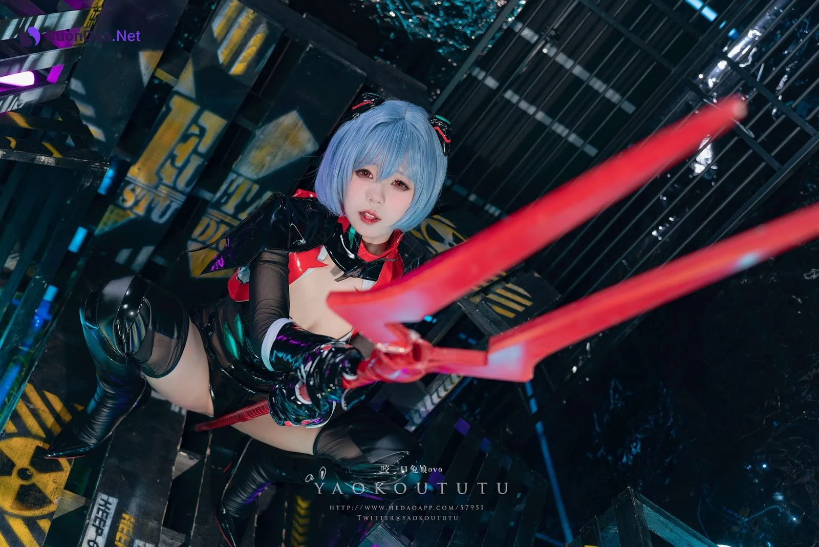 Coser@黏黏团子兔 – 『黑凌波』&小剧场 - Photo 12