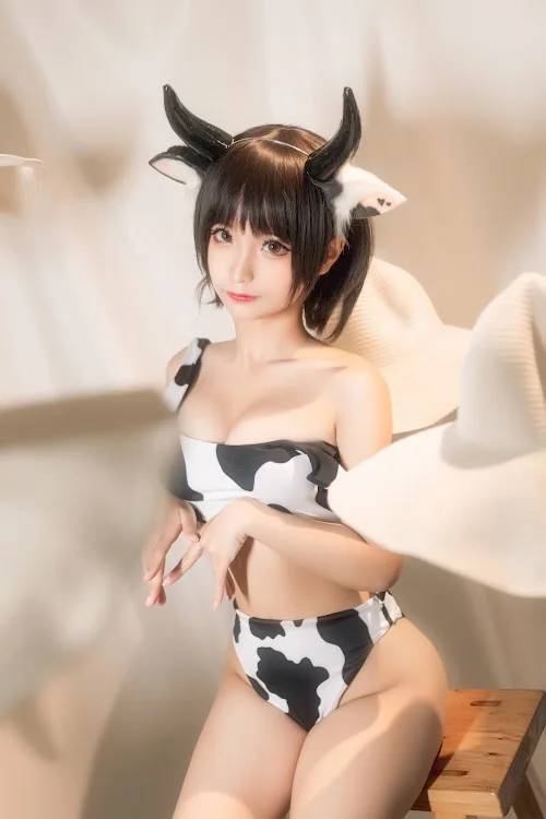 Coser@蠢沫沫 (chunmomo) Vol.081 花花牛