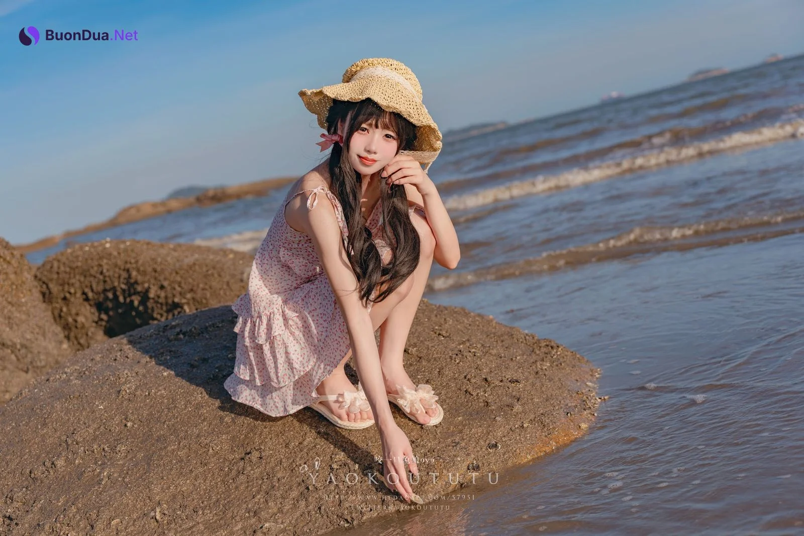 Coser@黏黏团子兔 – 邻家小妹&日不落 - 写真 16