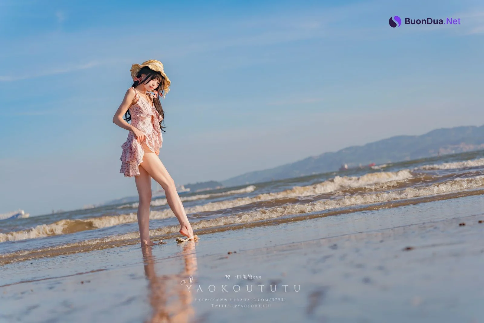 Coser@黏黏团子兔 – 邻家小妹&日不落 - 写真 18
