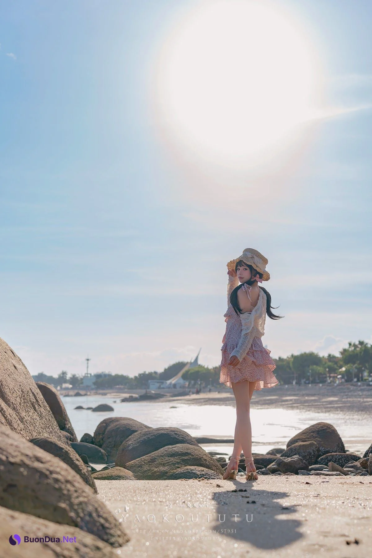 Coser@黏黏团子兔 – 邻家小妹&日不落 - 写真 3