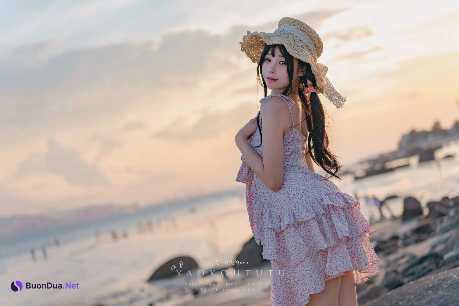 Coser@黏黏团子兔 – 邻家小妹&日不落 - 写真 55