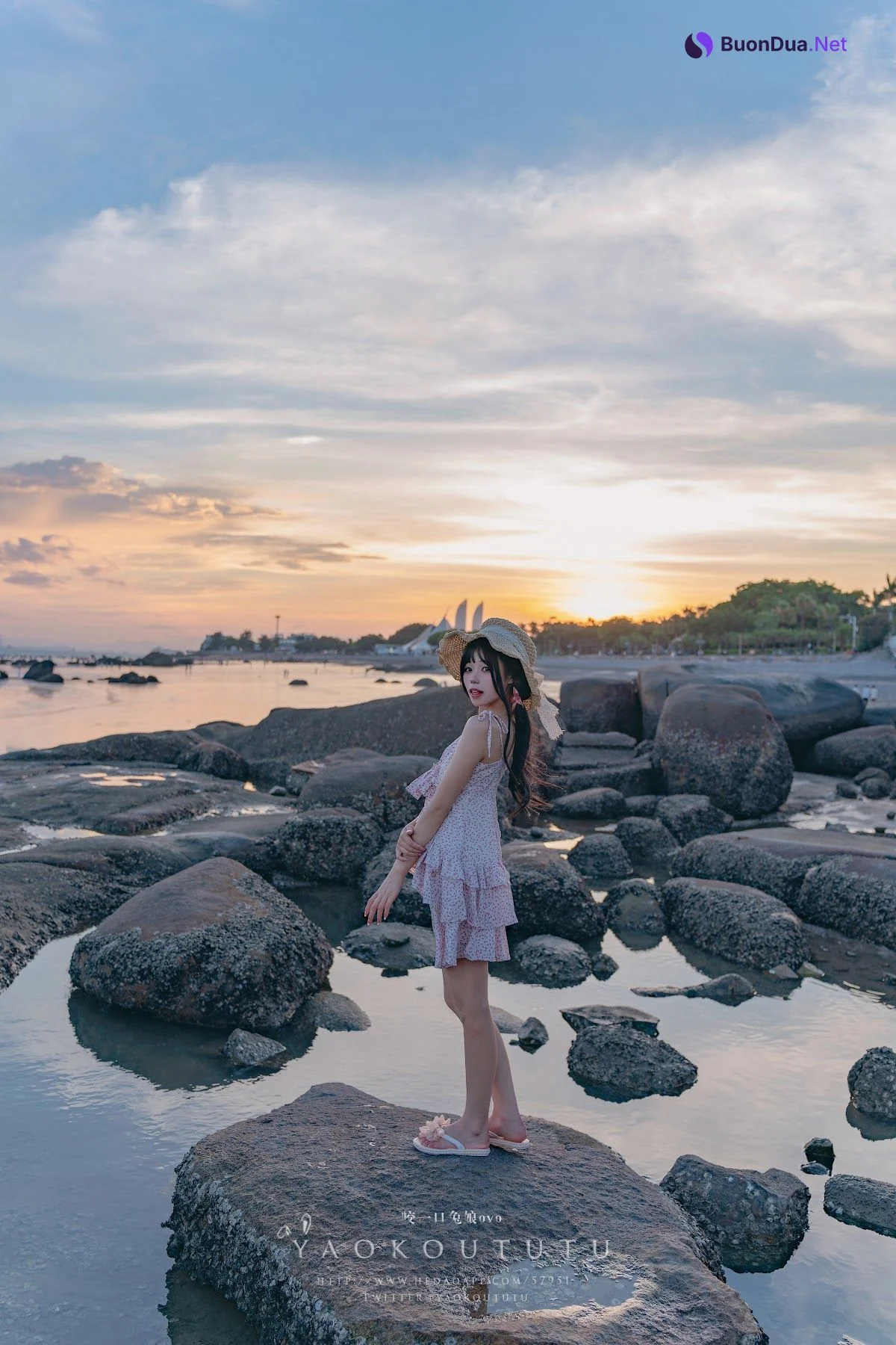 Coser@黏黏团子兔 – 邻家小妹&日不落 - 写真 59