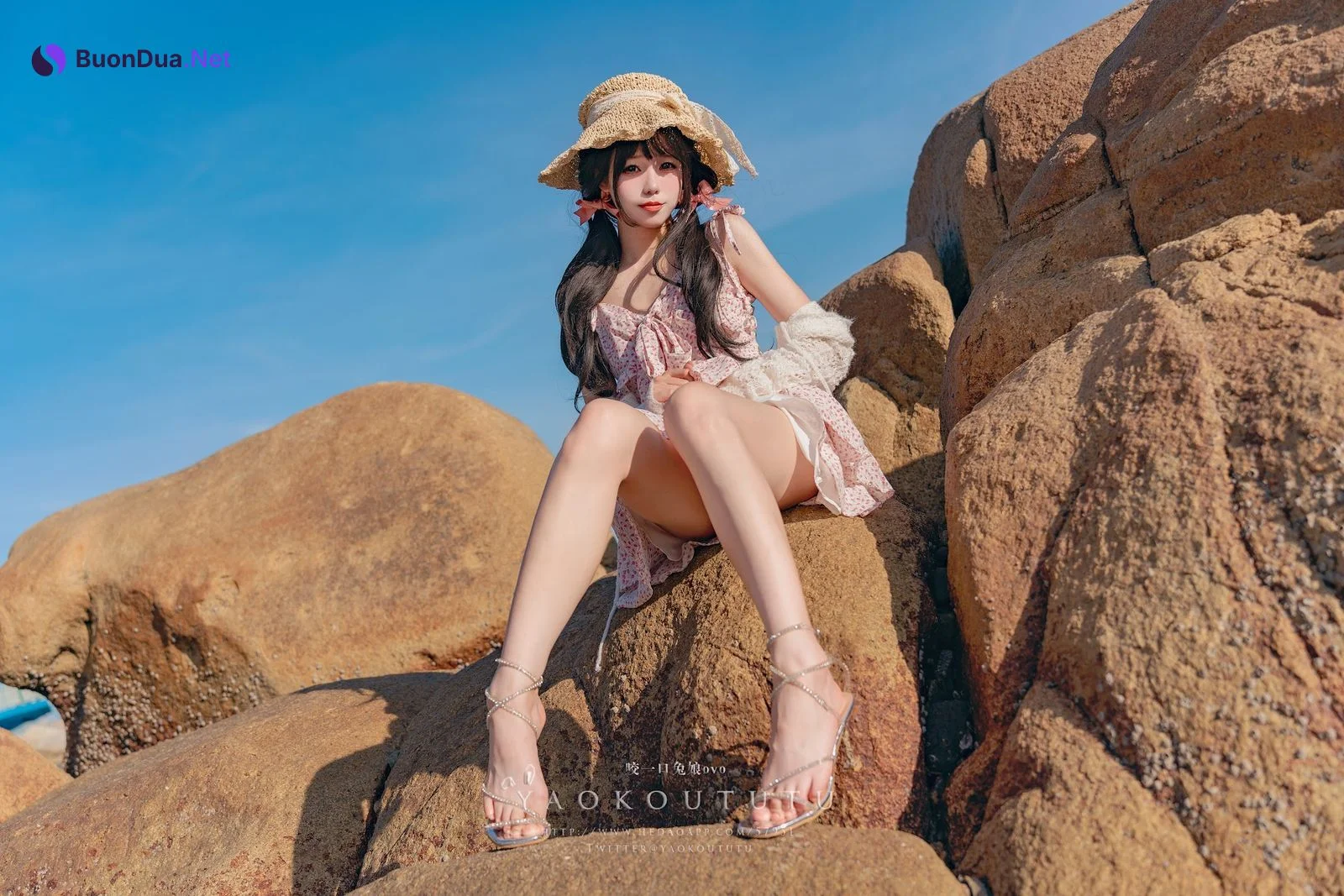 Coser@黏黏团子兔 – 邻家小妹&日不落 - 写真 9