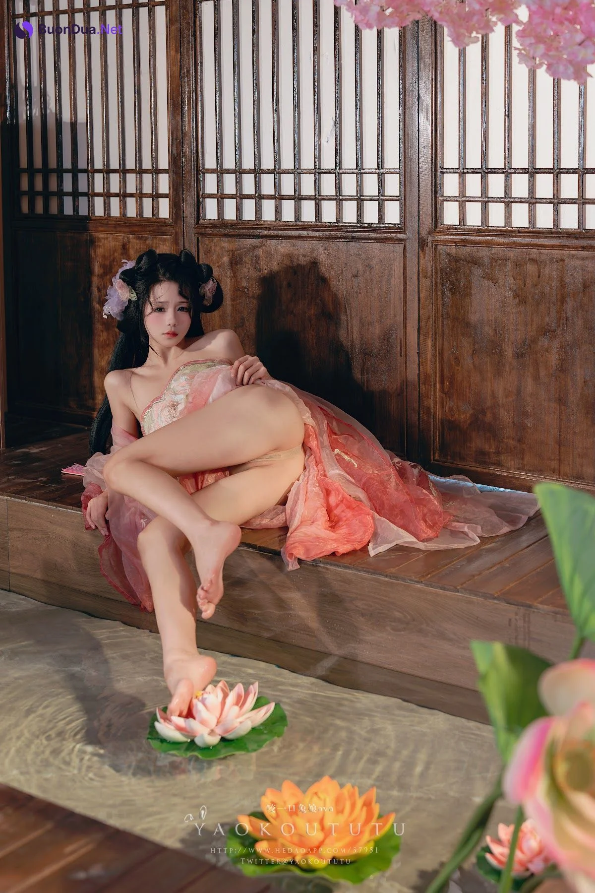 Coser@黏黏团子兔 – 八月订阅『醉倒荷塘边』& 游园惊梦 - 写真 11