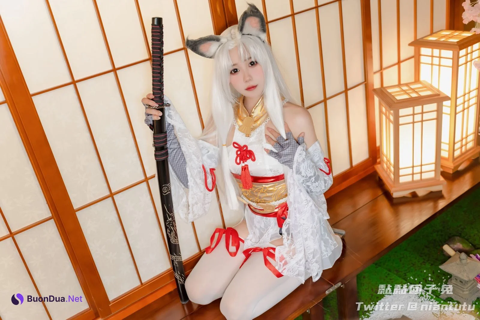 Coser@黏黏团子兔 – 白丝胡桃 - Photo 9