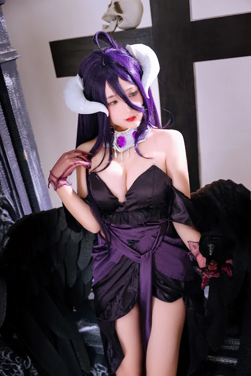 Coser@日奈娇 – 雅儿贝德 礼服+钻石