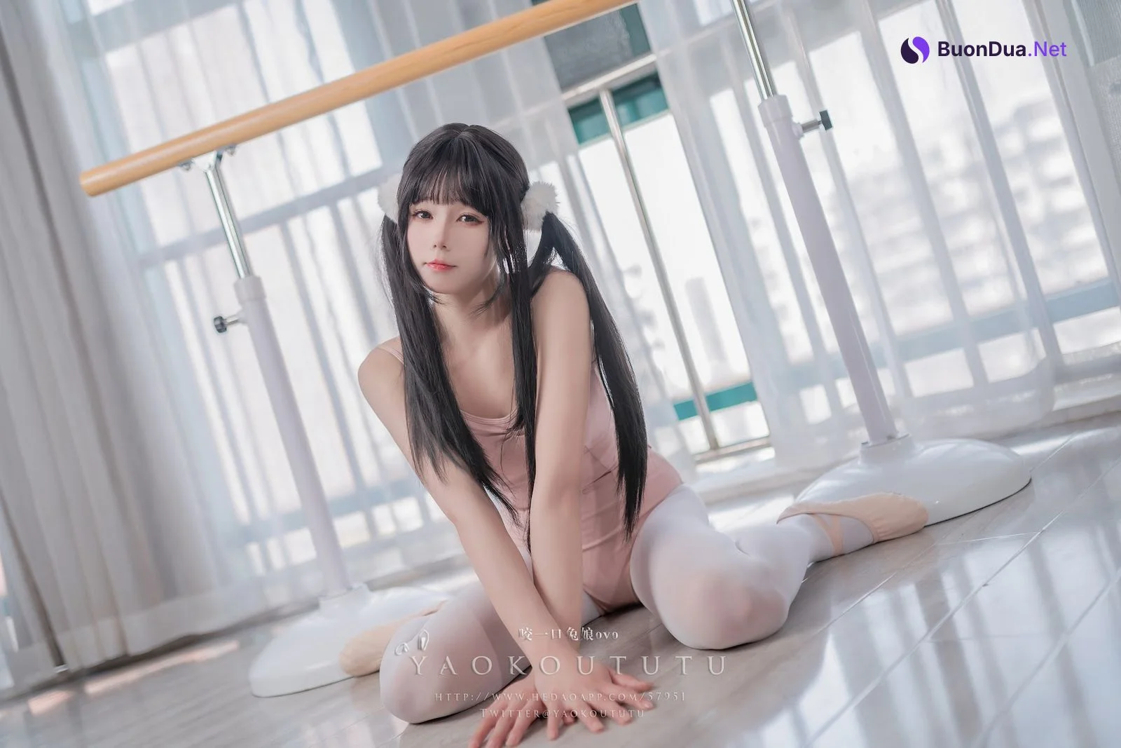 Coser@黏黏团子兔 – 来不及的舞蹈课 - 写真 15