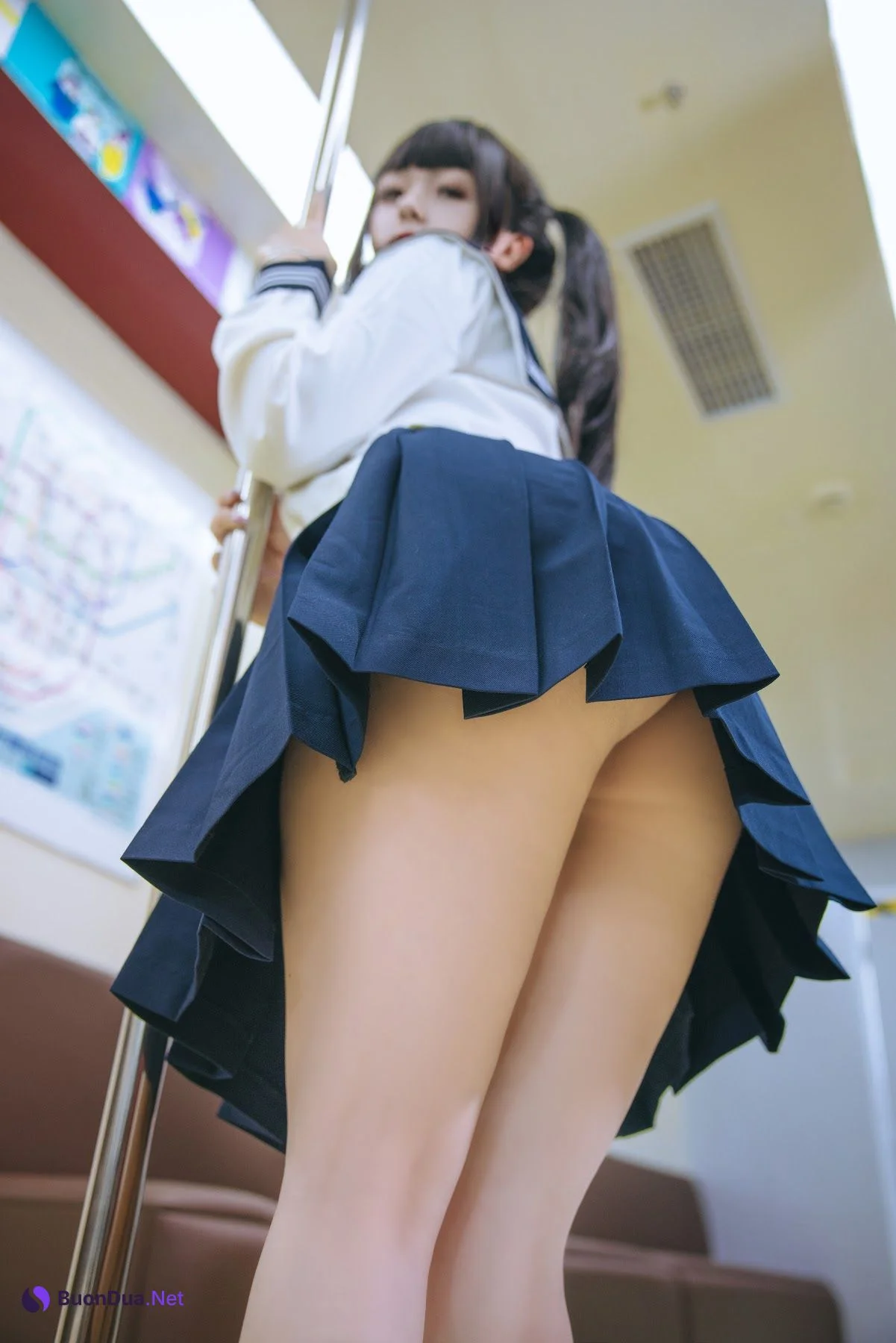 Coser@日奈娇 – 列车JK - Photo 18