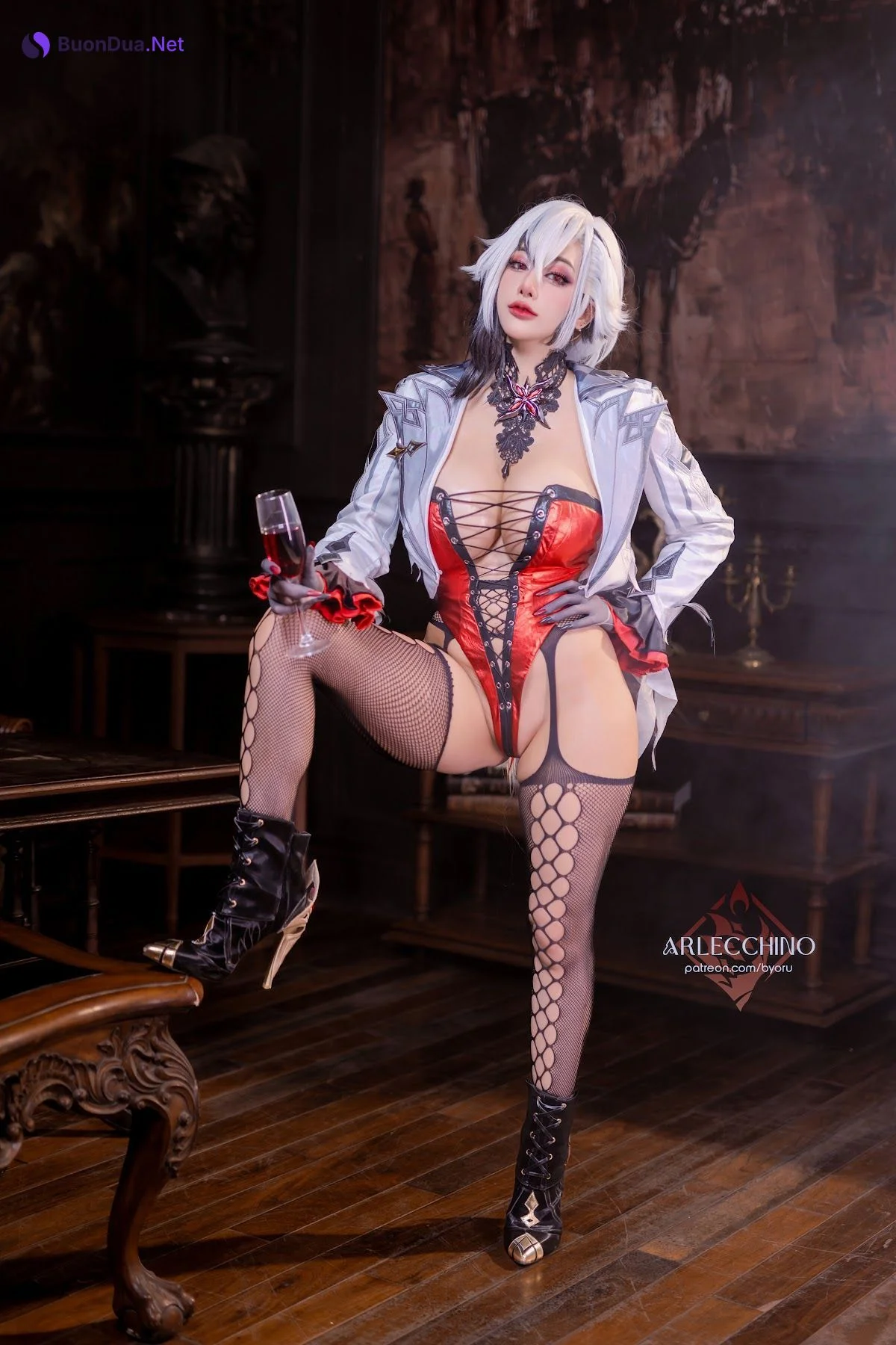 Coser@Byoru – Genshin Impact Arlecchino Dress - Photo 2