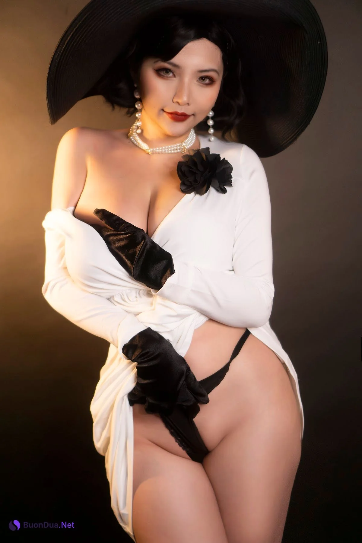 Coser@Hana Bunny – Lady Dimitrescu (Resident Evil) - Photo 12