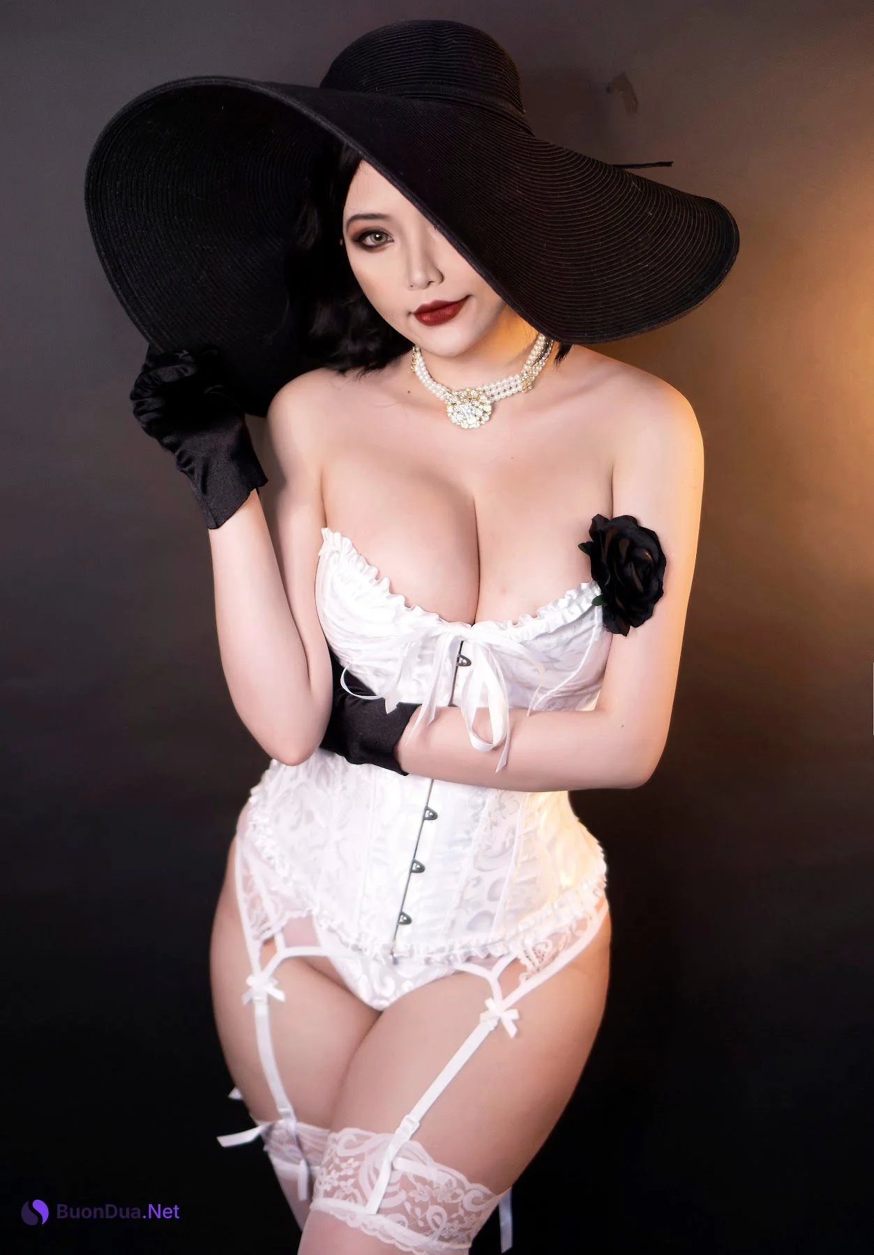Coser@Hana Bunny – Lady Dimitrescu (Resident Evil) - Photo 13