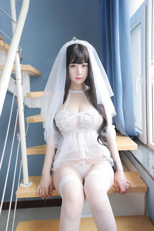 Coser@Mao Jiu Jiang Sakura (猫九酱Sakura) – 长发婚纱
