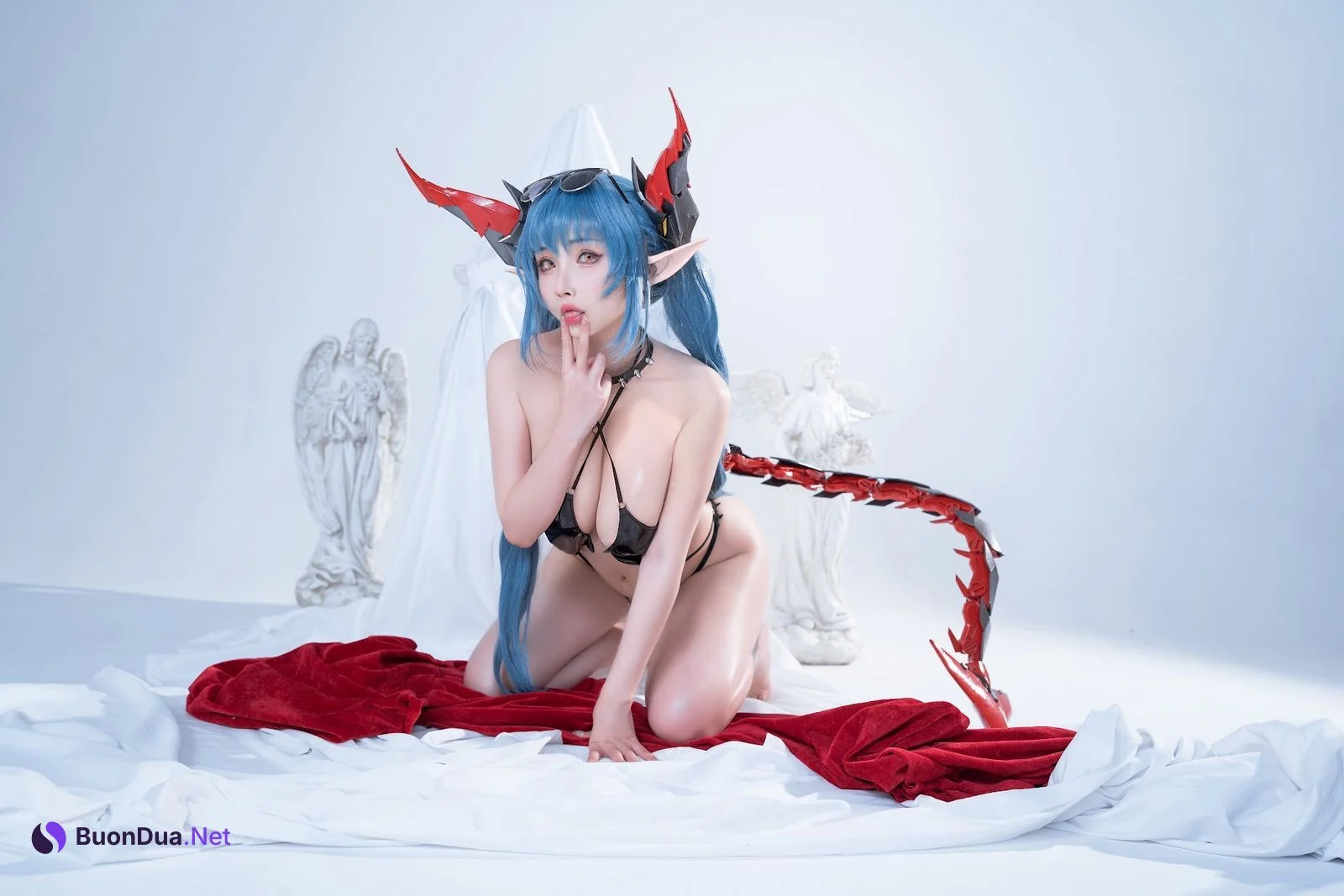 Coser@rioko凉凉子 – 碧蓝航线 雷根斯堡 - 写真 18