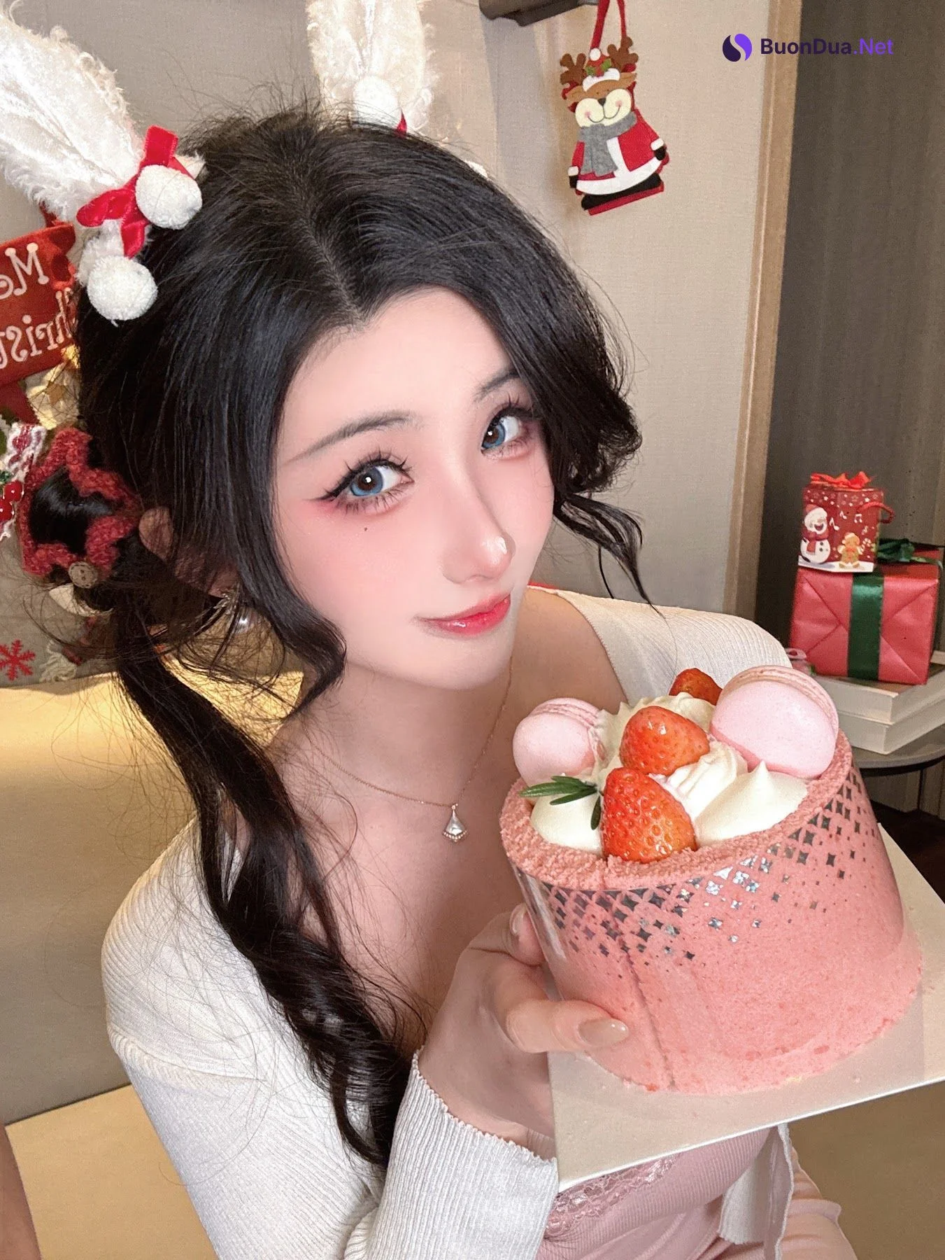 Coser@rioko凉凉子 – 圣诞草莓蛋糕 - รูปภาพ 3