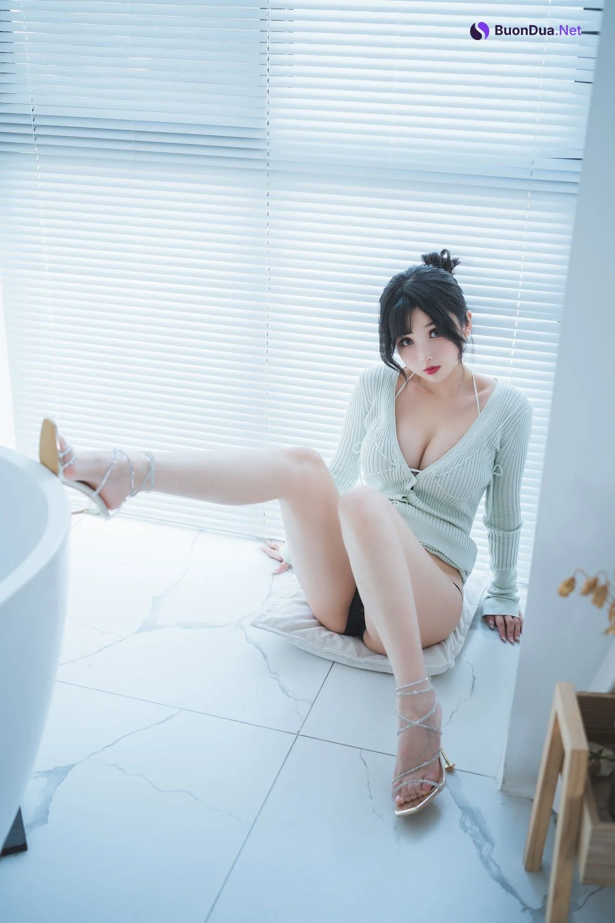 Coser@rioko凉凉子 Vol.077 人妻毛衣 - Photo 5