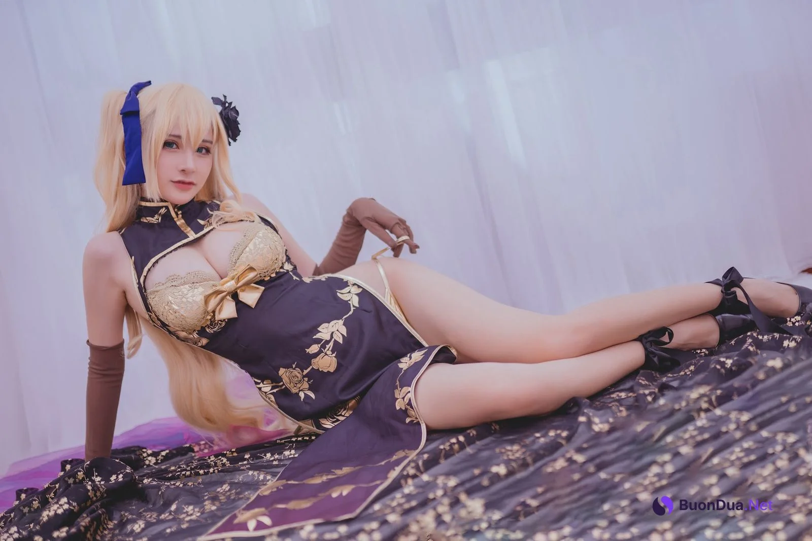 Coser@前羽_rr – 幻想 金莲 - 照片 2