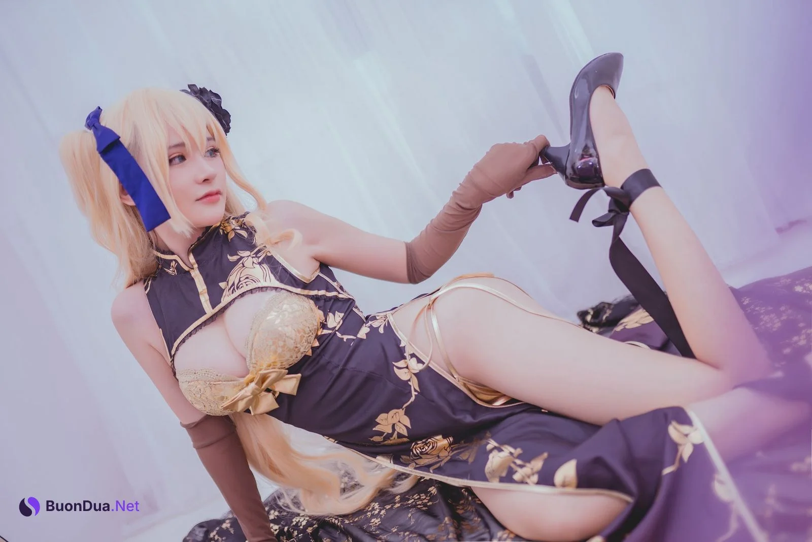 Coser@前羽_rr – 幻想 金莲 - 照片 3