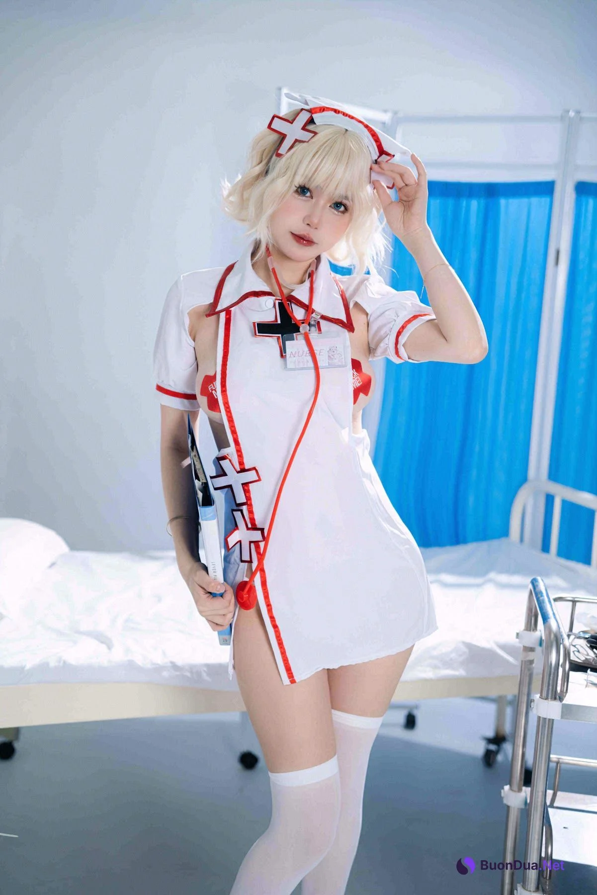 Coser@Tina很妖孽呀 – 白色护士妹妹 - 写真 2