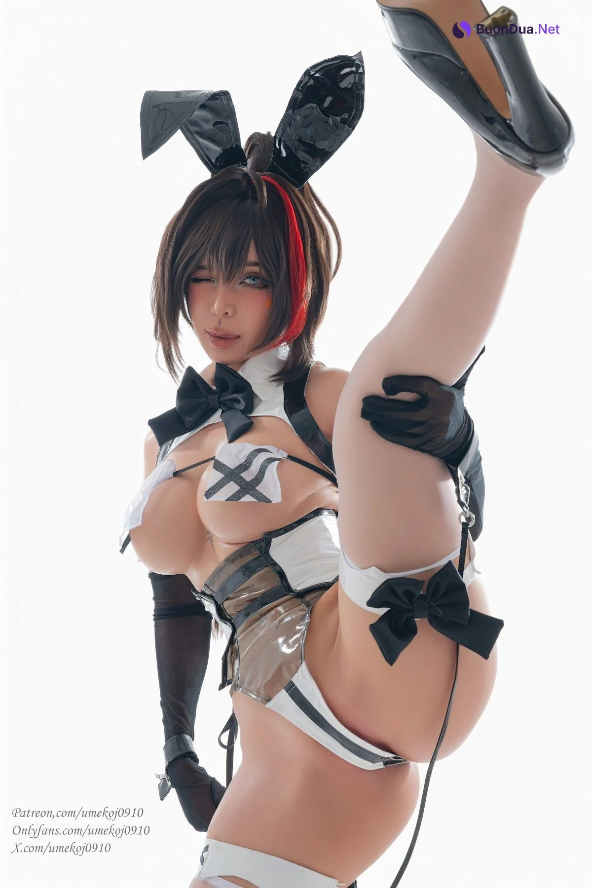 Coser@UmekoJ – Bay Radiant Rabbit NIKKE - Photo 8