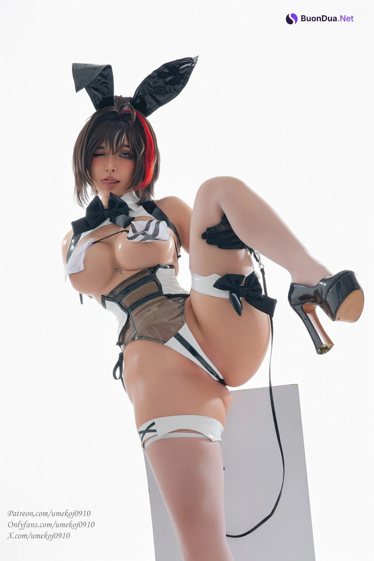 Coser@UmekoJ – Bay Radiant Rabbit NIKKE - Photo 9