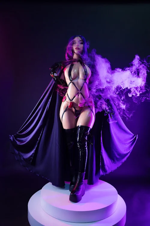 Coser@UmekoJ – Raven Latex Lingerie