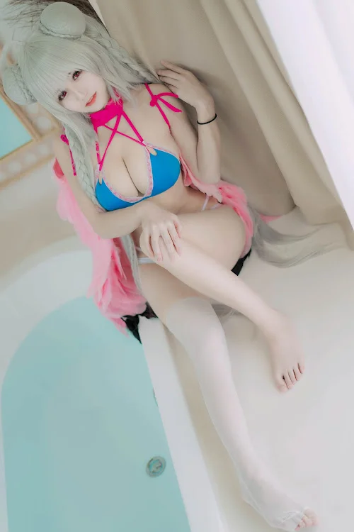 Coser@小仓千代w – 可畏泳装