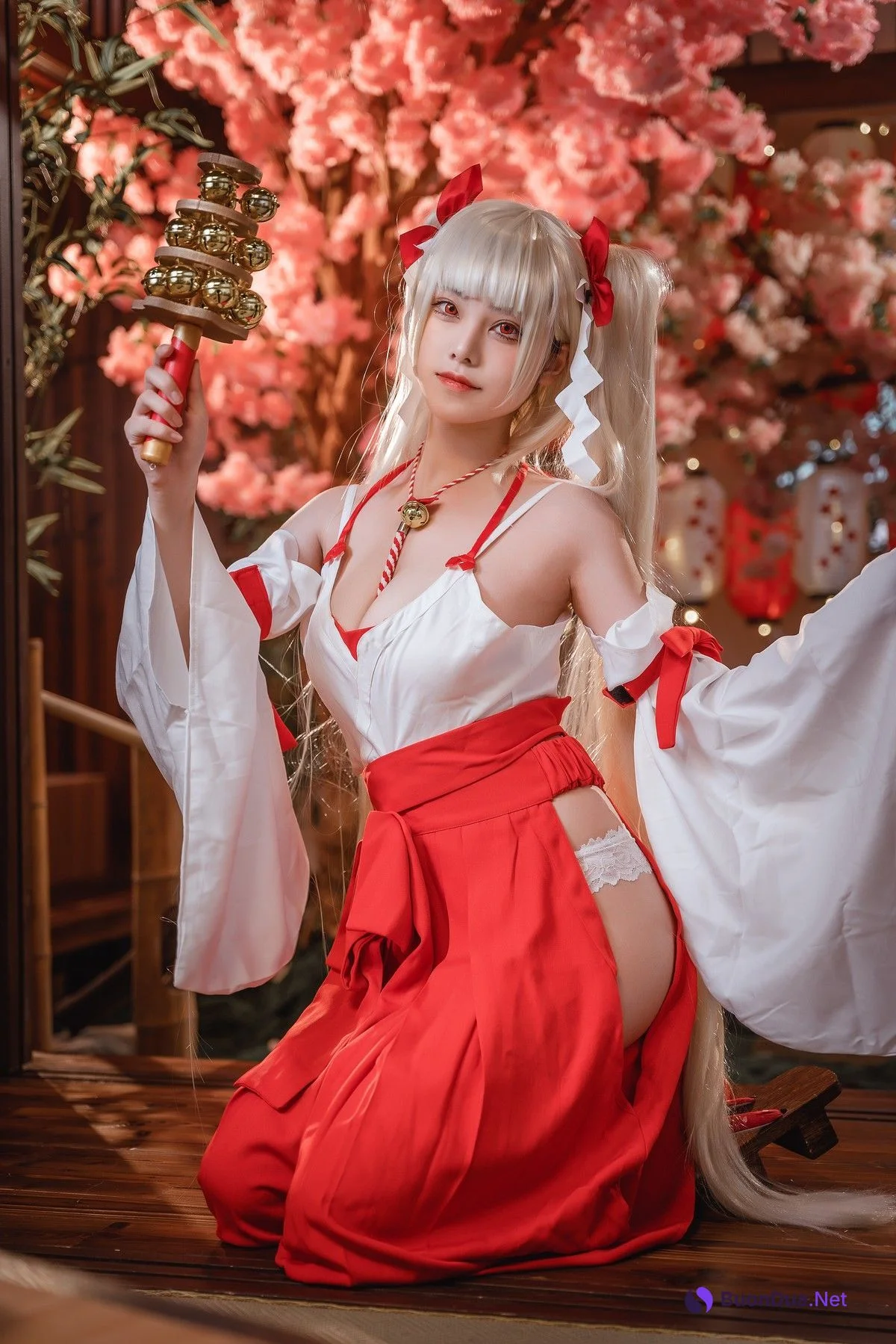 蜜汁猫裘 Cosplay 可畏巫女 - Photo 3