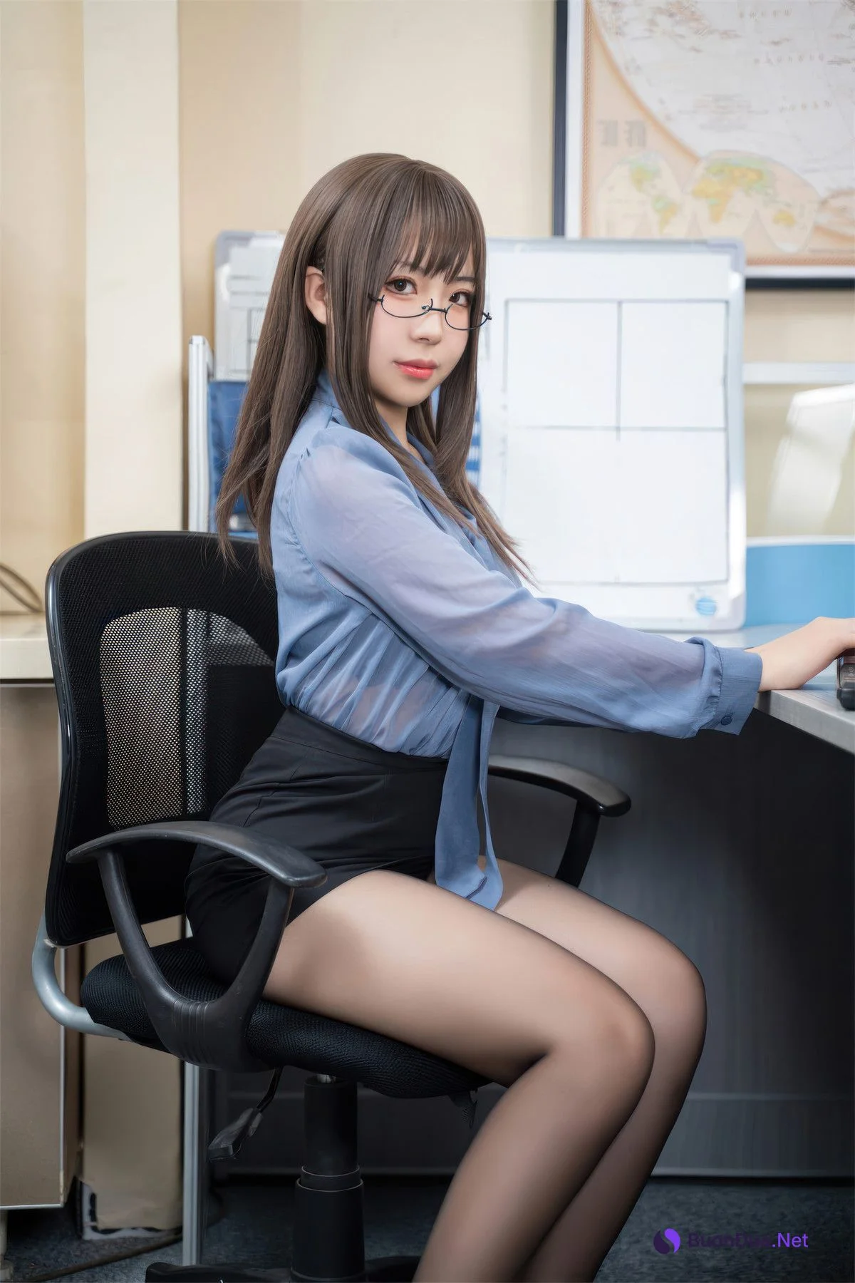 Cosplay 虎森森 黑丝眼镜娘 - Photo 4