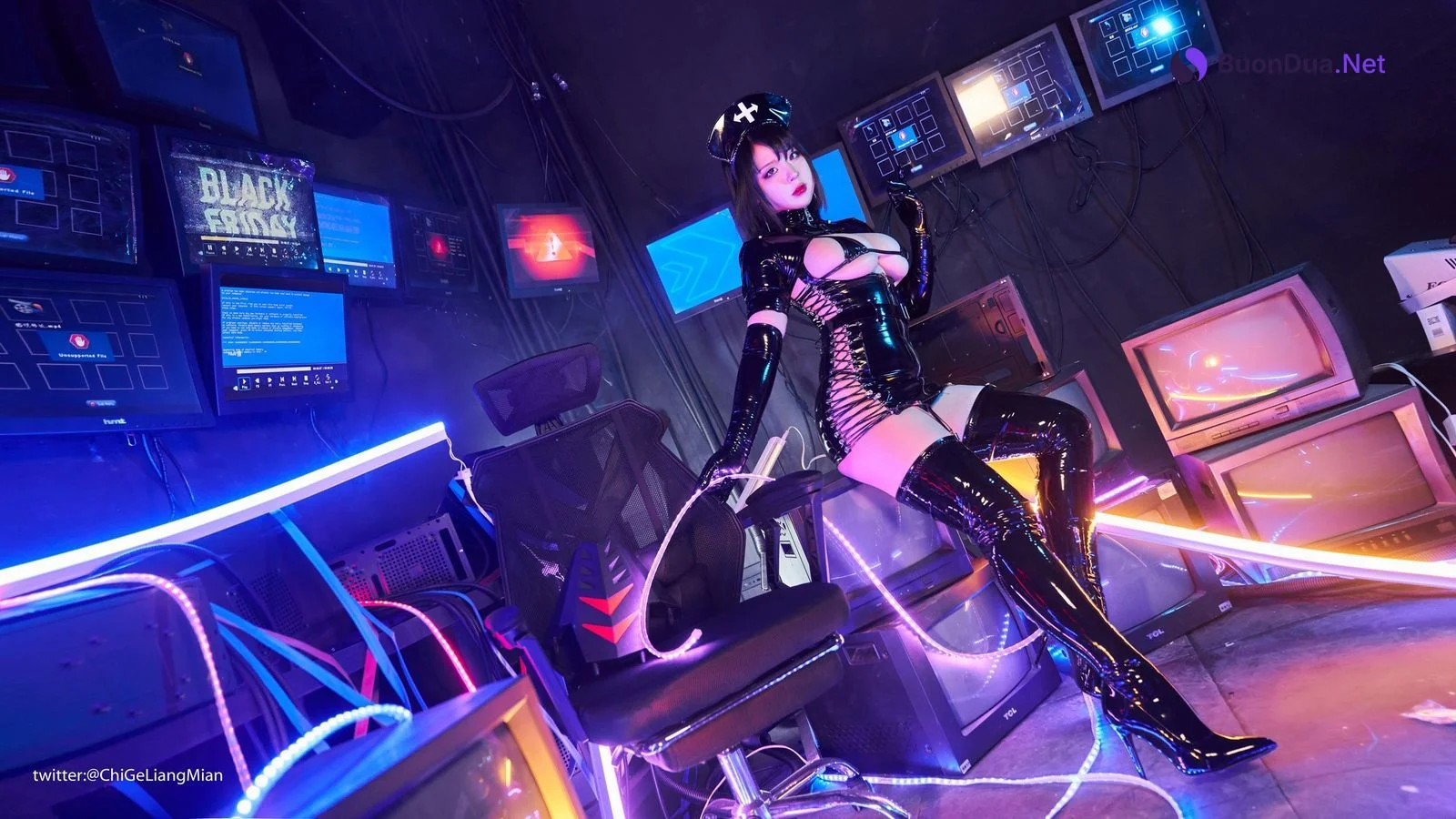 Cosplay 皮皮奶可可爱了啦 黑暗护士 - Photo 10