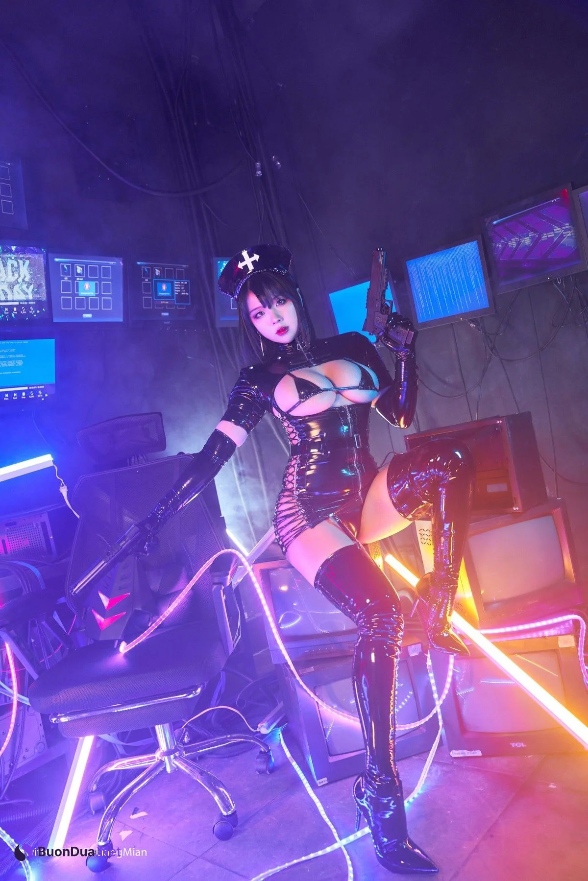 Cosplay 皮皮奶可可爱了啦 黑暗护士 - Photo 13
