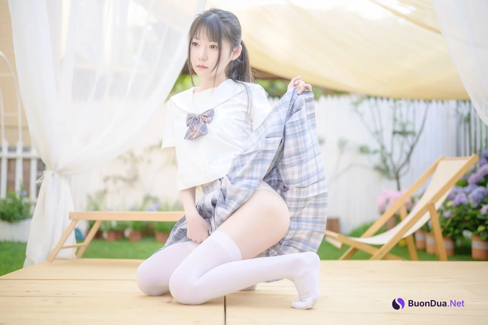 香草喵露露 Cosplay 阳光庭院制服 - Photo 4