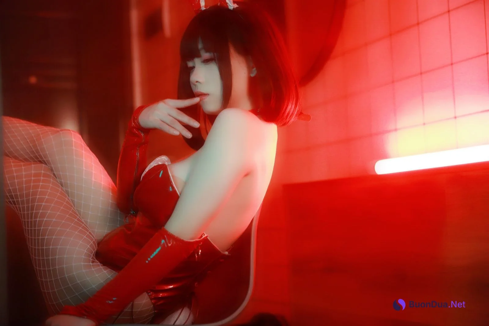Cosplay 末夜787 红色兔女郎 - 写真 4