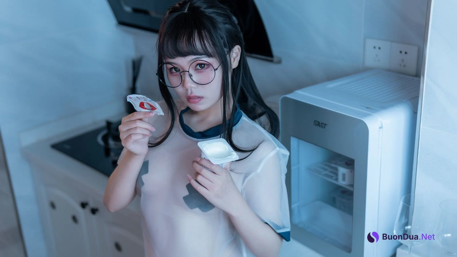 Cosplay 七月喵子 喝酸奶的眼镜娘 - Photo 2