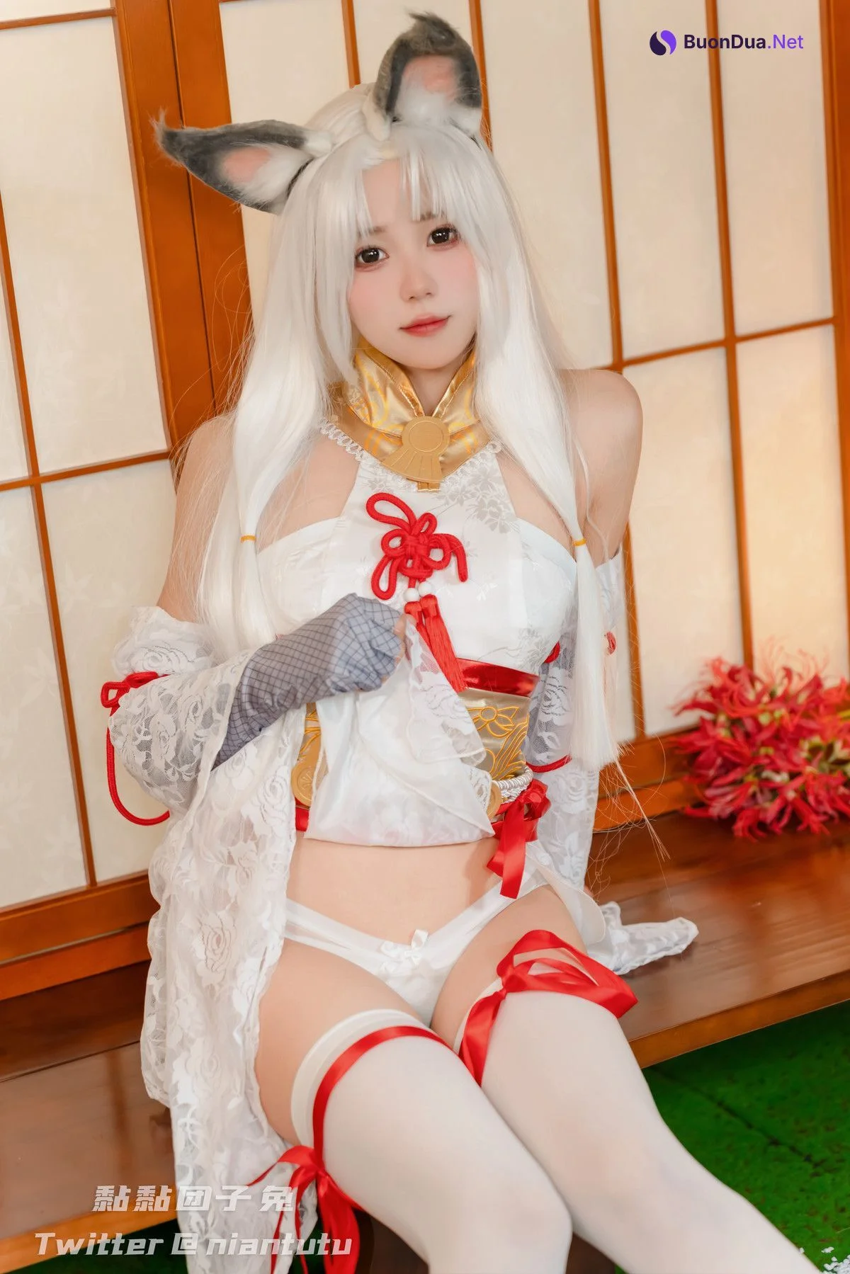 Cosplay 黏黏团子兔 白丝胡桃 - Photo 15